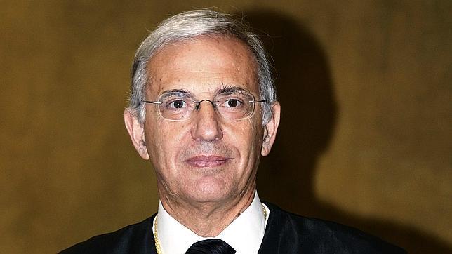 El TC rechaza por unanimidad apartar a Antonio Narváez del recurso de Otegi