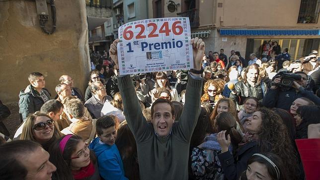 Cuidado, el Gordo puede caer donde veraneas