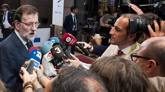 Rajoy contesta a Mas que no entrará en el juego «absurdo» de pactar la consulta