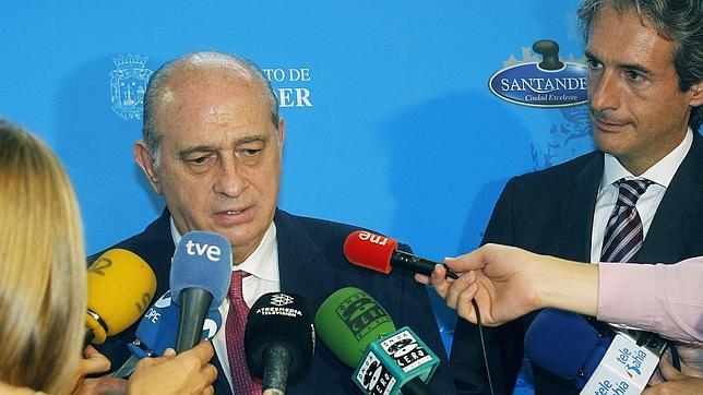 Fernández Díaz: «Nos basta con la Policía y la Guardia Civil para la disolución de ETA»