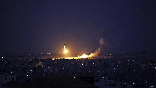 PSOE e IU exigen al Congreso que se hable de Gaza