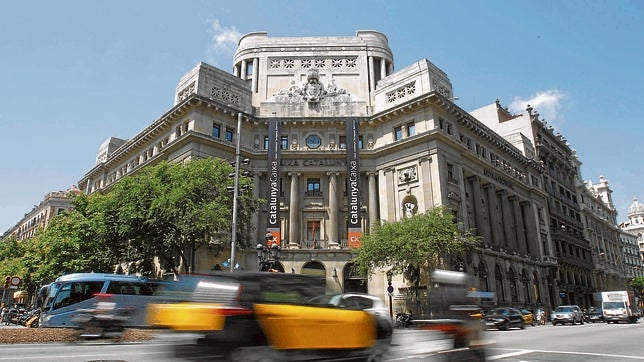 La banca catalana acumula ya casi tantas ayudas públicas como Bankia