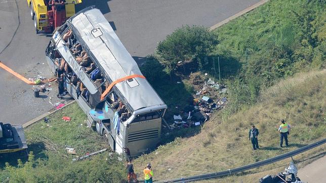 Nueve muertos al chocar un autobús polaco y otro ucraniano en Alemania