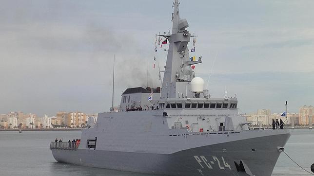 Fotografía de un patrullero «PC-24 Kariña