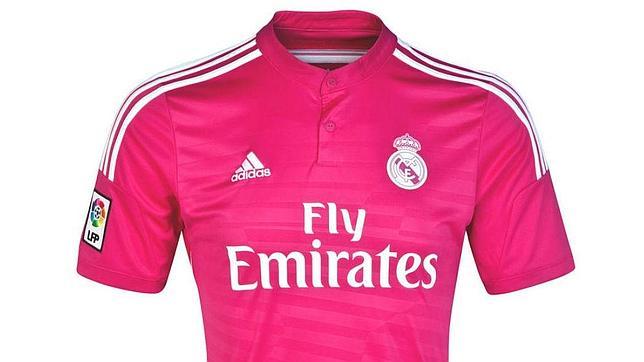 Segunda equipación del Real Madrid esta temporada, de color rosa