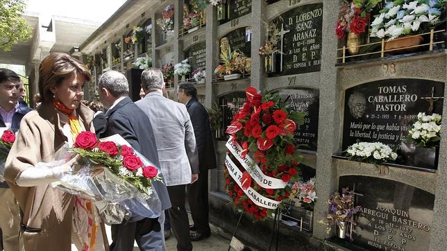 Pamplona pone el nombre de víctimas de ETA a tres calles