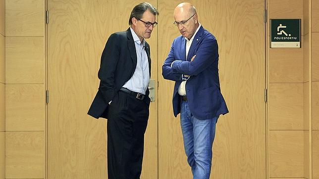 Duran comunica su dimisión como «número dos» de CiU por sus discrepancias con Mas