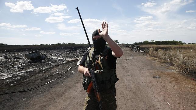 Rusia asegura que un caza ucraniano volaba cerca del avión derribado