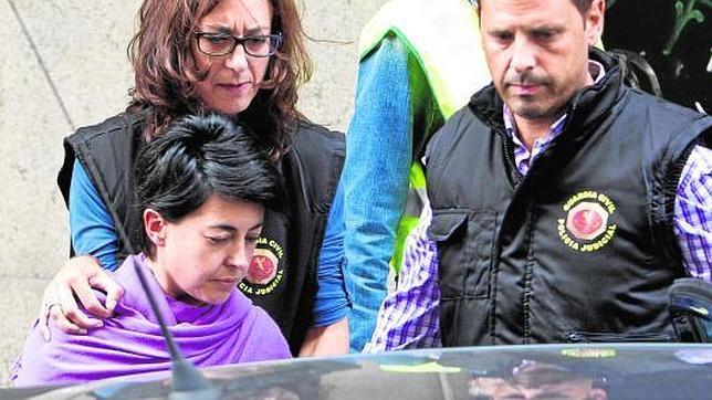 La defensa de la madre de Asunta ve «pura novelación» en el auto judicial