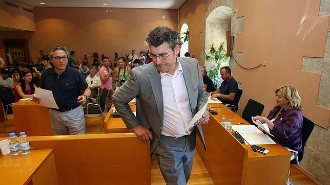 El alcalde imputado de Torredembarra dimite después de diez días en el cargo
