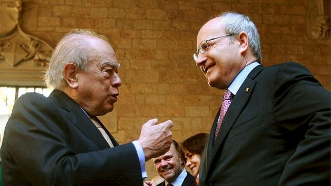 Montilla expresa su «decepción» por el caso Pujol y pide más explicaciones