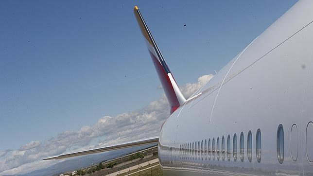 IAG gana 96 millones de euros en el primer semestre frente a las pérdidas de hace un año