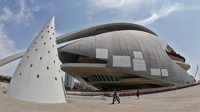 La Generalitat reparará el Palau de les Arts y se lo cobrará a Calatrava