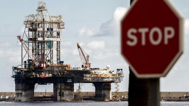 Más de 180.000 firmas de turistas alemanes contra el petróleo de Baleares