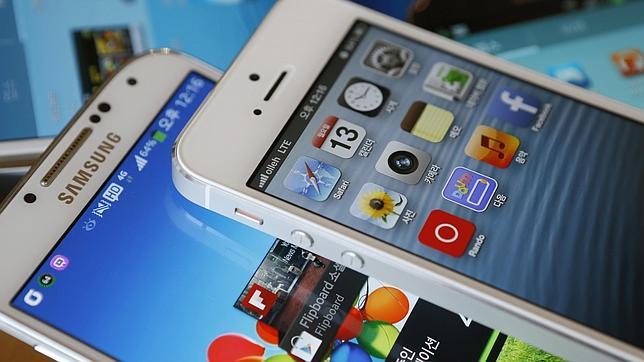 Apple y Samsung entierran el hacha de guerra fuera de EE.UU.
