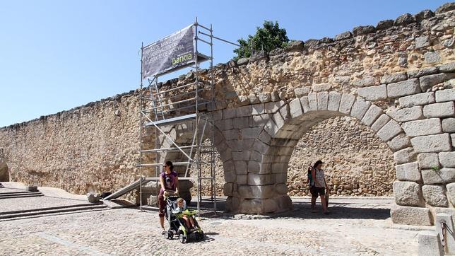 El agua, origen y enemigo del Acueducto