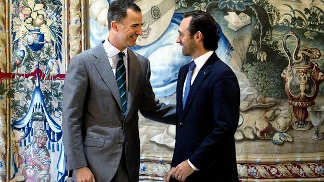 Bauzá, tras despachar con el Rey: «Somos de la misma quinta y nos entendemos»