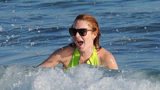 Lindsay Lohan muy bien acompañada en las islas griegas
