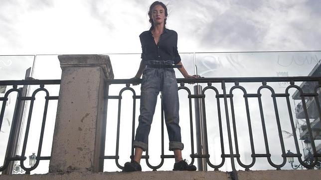 Paz Vega en la escena de «Los amantes pasajeros» que se rodó en el viaducto de Segovia