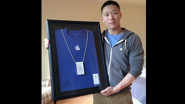 Sam Sung, el exempleado de Apple que subasta su tarjeta de visita por 80.000 dólares