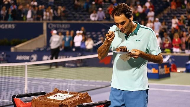 El público de Toronto le canta el «Cumpleaños feliz» a Federer