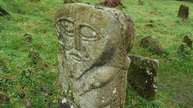 La misteriosa y abandonada escultura celta de Jano, en Boa Island