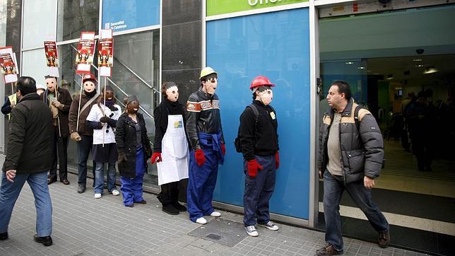 La reforma laboral sacó del paro a 246.000 jóvenes, según Empleo