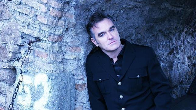 Morrissey, despedido de su discográfica por criticarla públicamente