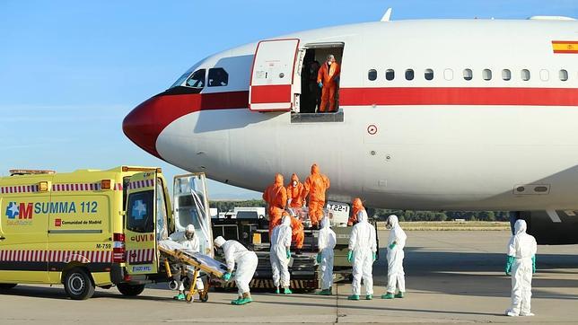 Los sanitarios que han cuidado a Miguel Pajares han dado «negativo» en la prueba del ébola