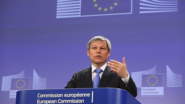 La CE propondrá ayudas a los tomates y pepinos por la urgencia de la temporada