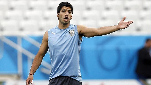 Suárez entrenará mañana con el Barça y será presentado el lunes