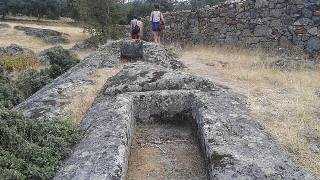 Restos del castillo de Malamoneda, en Hontanar