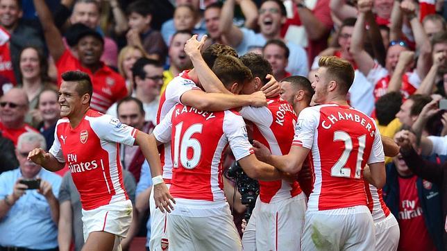 Sufrido debut de Alexis en el Arsenal