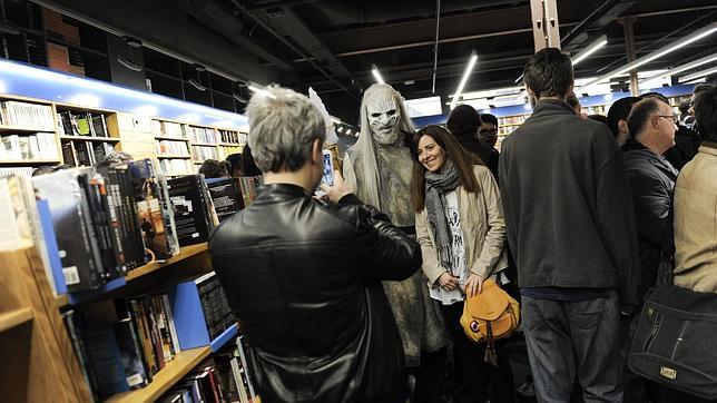 Gigamesh, en la foto el día de su estreno, es un templo para los fans de la ciencia ficción