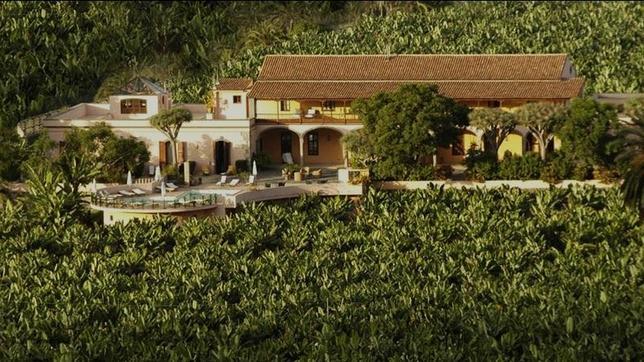 Vista de La Hacienda del Buen Suceso, rodeada de plataneras, encanto y tranquilidad