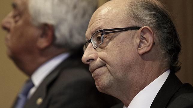 España seguirá con tipos más altos que la UE en IRPF y Sociedades tras la reforma