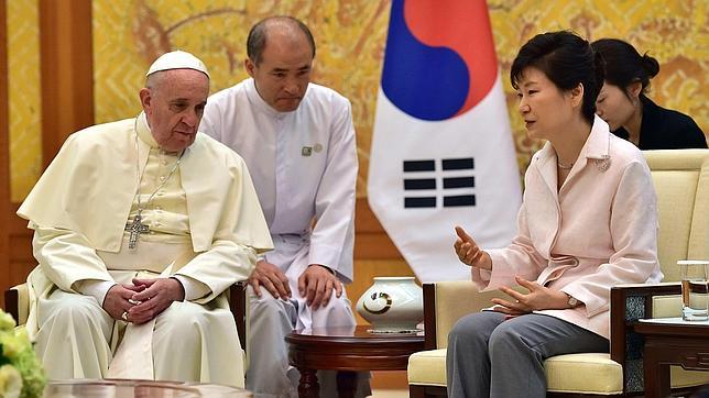 El Papa Francisco anima a las dos Coreas a buscar la paz y la reconciliación