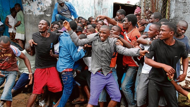 Dos casos de ébola sin contacto con el «paciente cero»