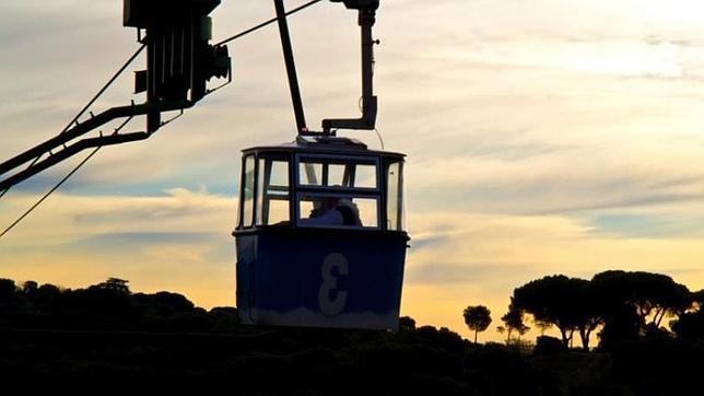Una de las cabinas del teleférico madrileño en la que puedes sobrevolar la ciudad