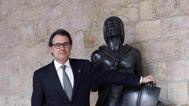 La Generalitat destina más de 600.000 euros a promocionar el catalán en Japón o Ecuador