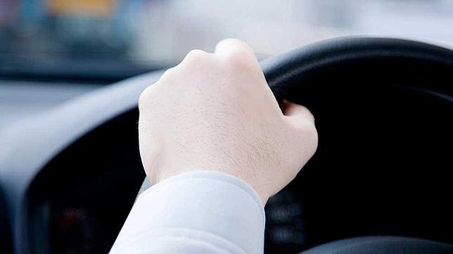 ¿Qué gasta el aire acondicionado del coche?