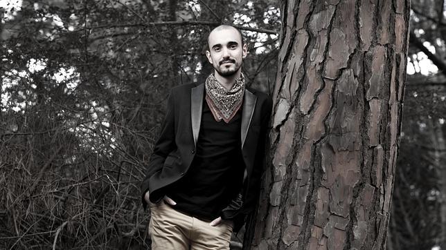 Abel Pintos aterriza en España para presentar en directo su disco «Abel»