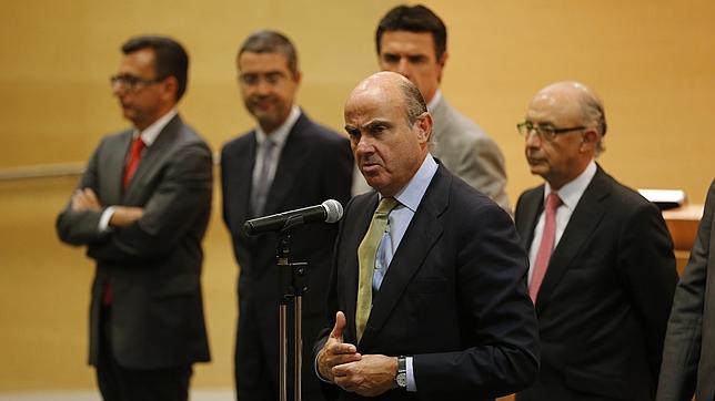 De Guindos: «Sin el crecimiento de España, la zona euro habría rozado la recesión»