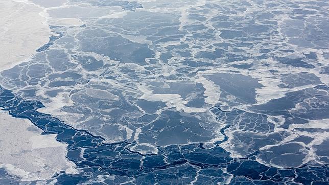 Tecnología española para estudiar la humedad del suelo y la salinidad de los océanos desde el espacio