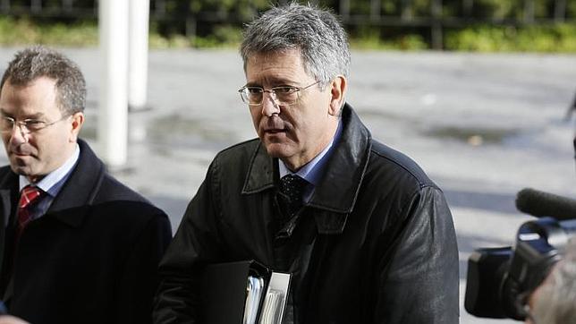 Emilio Monteagudo presentó su dimisión tras conocerse el auto