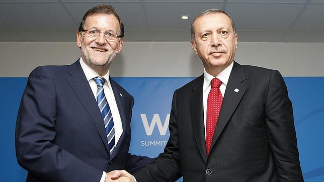Rajoy y Erdogan alertan del peligro que supone el terrorismo yihadista