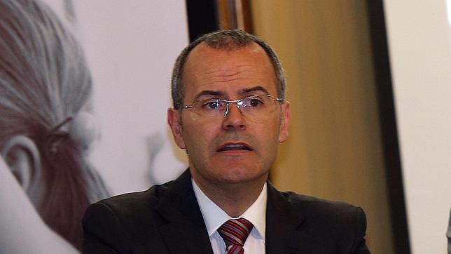 Galicia reclama a Montoro elevar al 50 por ciento la tasa de reposición de docentes