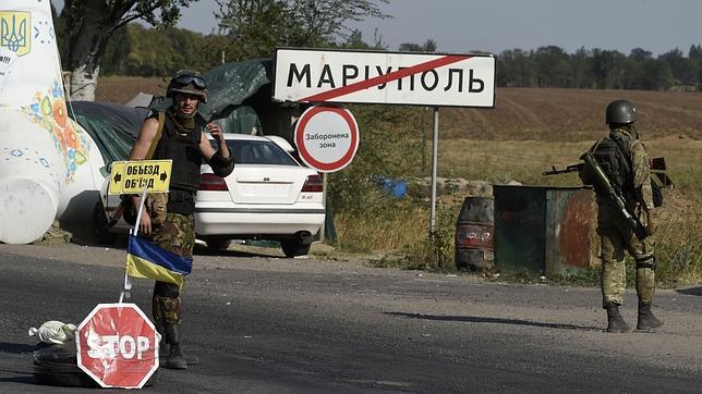 Kiev y los separatistas firman un protocolo para un alto el fuego