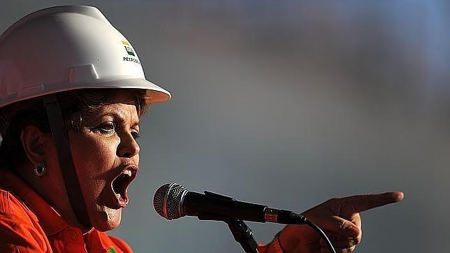 Petrobras habría sobornado a varios miembros del partido de Rousseff