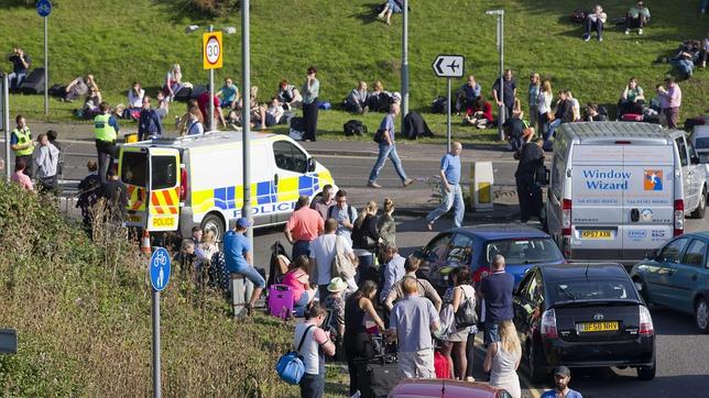 Reino Unido da por superada la amenaza de bomba en Luton